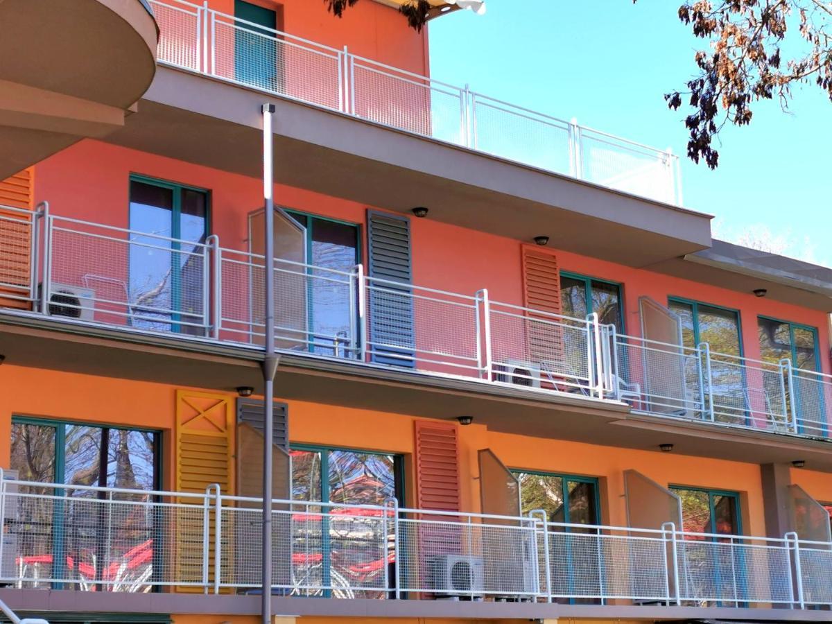 Hotel Largo Beach 써니비치 외부 사진