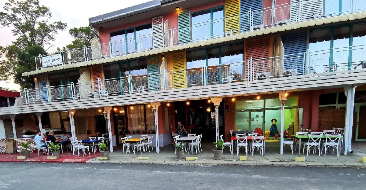 Hotel Largo Beach 써니비치 외부 사진